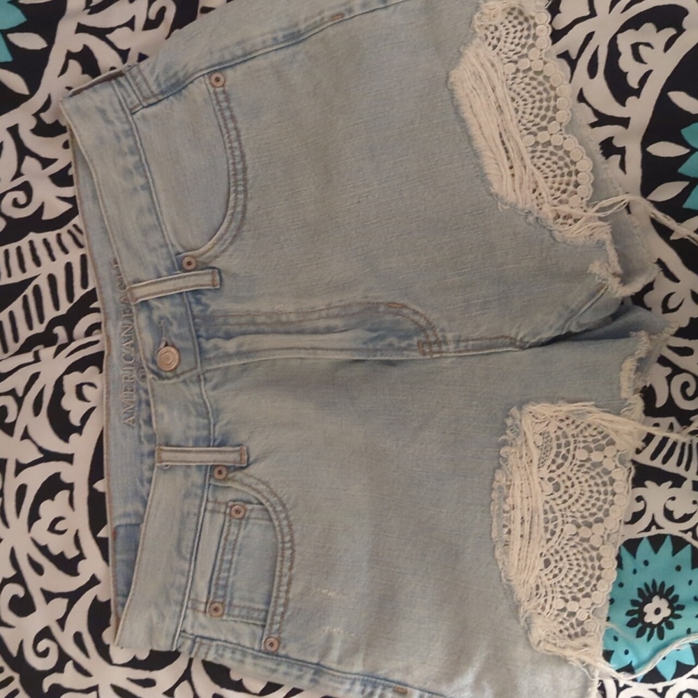 American Eagle Size 6 Shorts